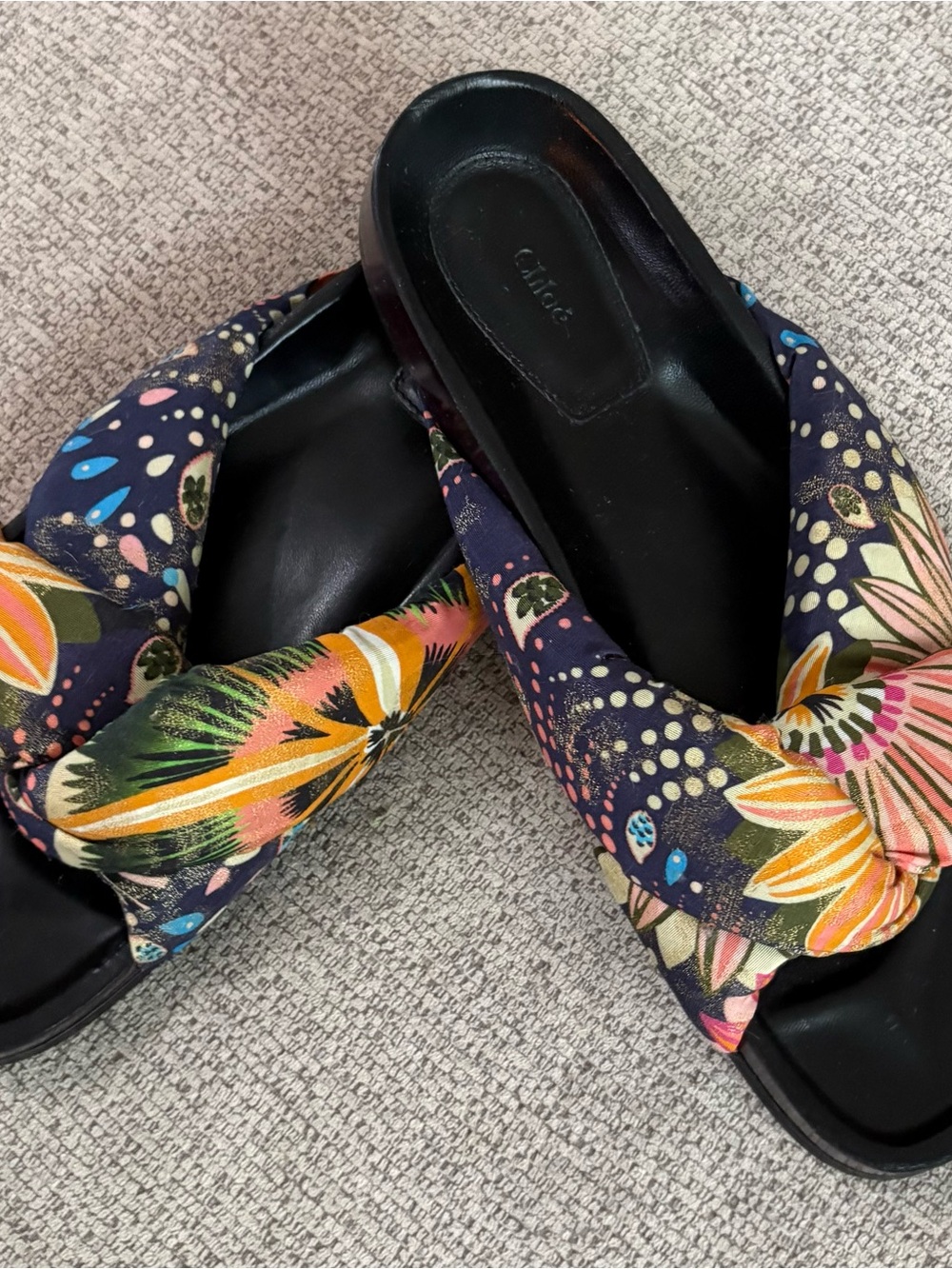 Chloe Black Slides with Multicolor Floral Knotted Straps - Picture 2 of 12